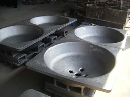 Kādi ir visbiežāk izmantotie materiāli, lai ražotu drenāžas un izplūdes pannu?